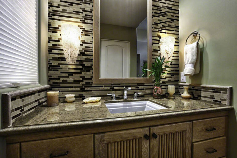 Amalfi Cafe Interlocking Pattern 6mm backsplash in a styled room