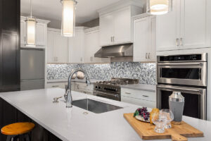 Cecily Lilac Polished styled in a finished room