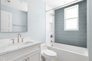 Cielo Azul Scallop Glossy styled in a finished room