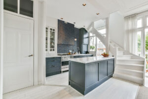 Penny Round Azul Glossy styled in a finished room