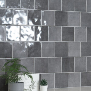 Renzo Storm 5×5 Wall styled in a finished room
